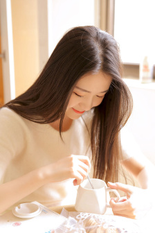 《年轻的寡妇2》电影